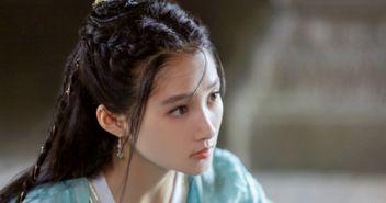 关晓彤进入娱乐圈吃瓜